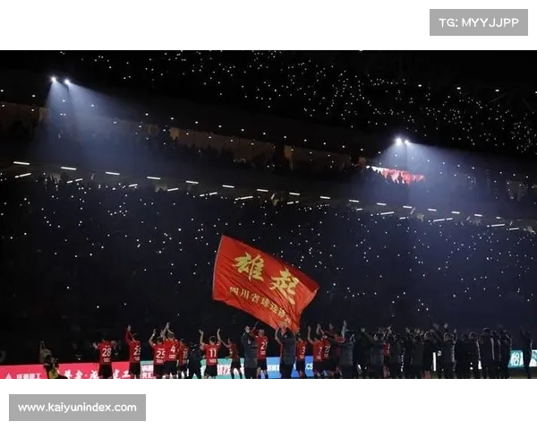 成都蓉城1-2不敌河南俱乐部,争冠希望受挫